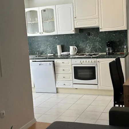 Apartment Apartment Split *
